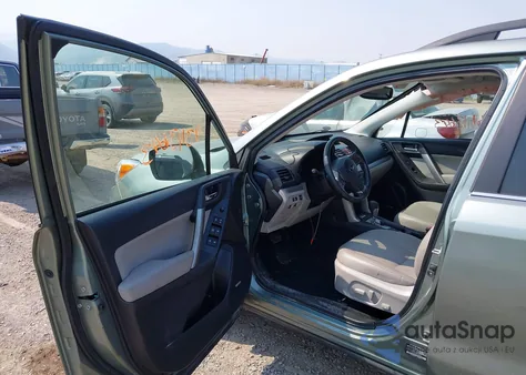 2014 Subaru Forester 2.5I Touring из США, поврежденный, VIN JF2SJAPC4EH559654